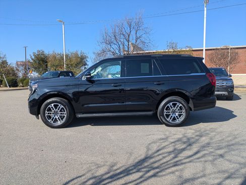 Certified 2025 Ford Expedition Active image 7