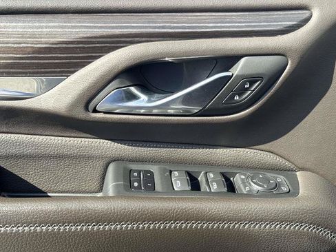 Used 2023 GMC Yukon XL Denali RWD image 23