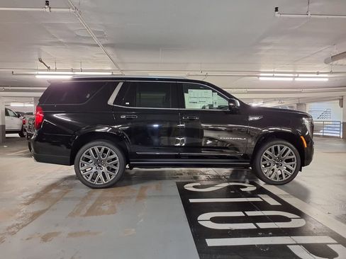 New 2026 GMC Yukon Denali Ultimate AWD/4WD image 4