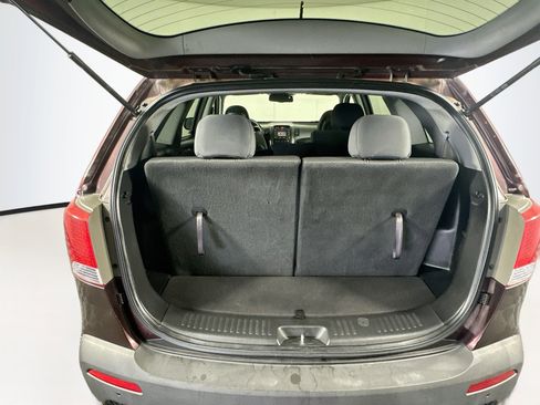 Used 2013 Kia Sorento LX w/ Convenience Pkg FWD image 26