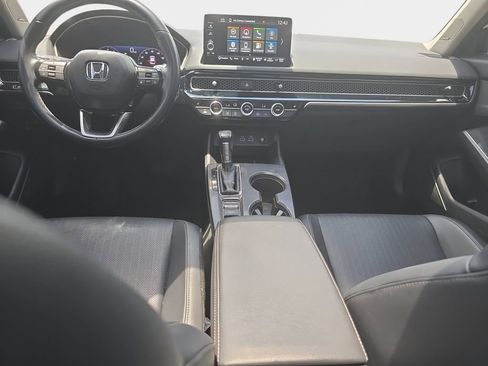 Used 2022 Honda Civic Touring image 8