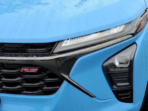 Used 2024 Chevrolet Trax RS w/ Driver Confidence Package image 8