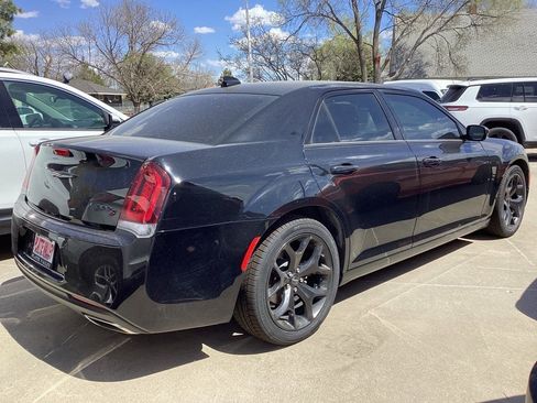 Used 2021 Chrysler 300 S image 4