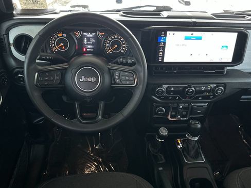 Used 2024 Jeep Wrangler Unlimited Sport AWD/4WD image 13