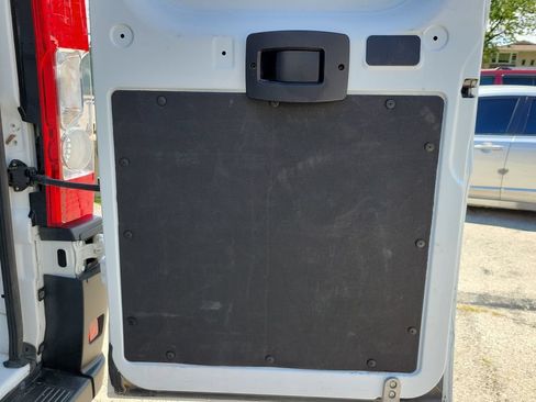 Used 2025 RAM ProMaster 2500 w/ Convenience Group FWD image 8