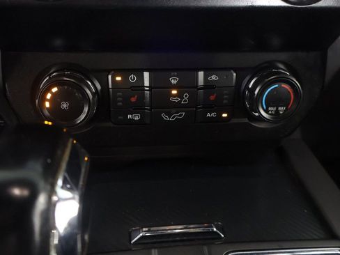 Used 2019 Ford F150 XLT w/ Equipment Group 302A Luxury AWD/4WD image 42