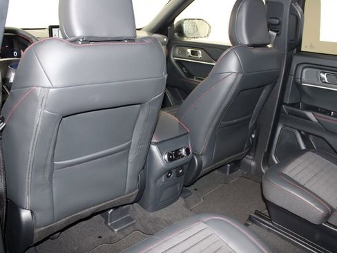 New 2026 Ford Explorer ST-Line w/ ST-Line Street Pack image 27