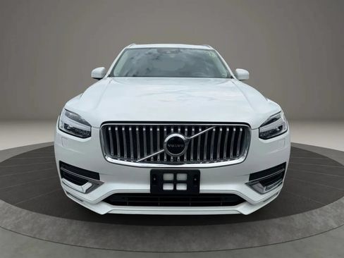 Used 2022 Volvo XC90 T6 Inscription w/ Climate Package AWD/4WD image 2