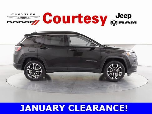 Certified 2022 Jeep Compass Limited image 4
