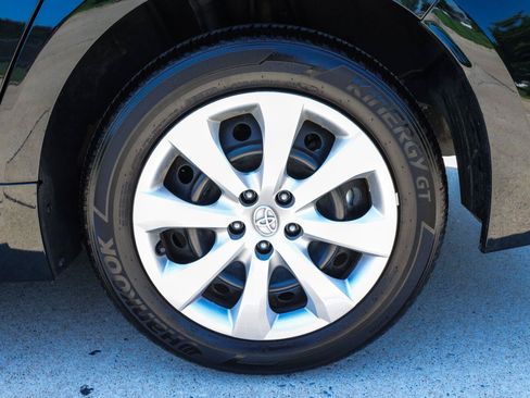 Used 2025 Toyota Corolla LE FWD image 20