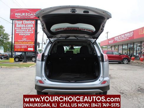 Used 2018 Toyota RAV4 XLE image 18