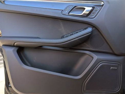 Certified 2026 Porsche Macan AWD/4WD image 14