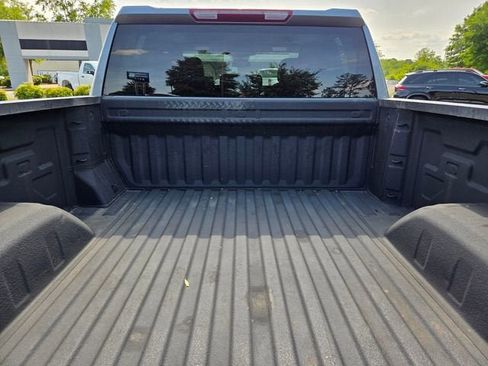 Used 2024 Chevrolet Silverado 1500 LT RWD image 15