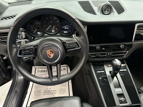Used 2024 Porsche Macan w/ Premium Plus Package AWD/4WD image 17