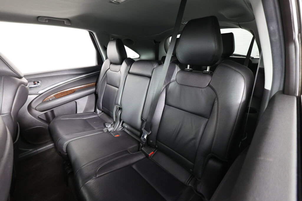 Used 2017 Acura MDX w/ Technology Package AWD/4WD image 15
