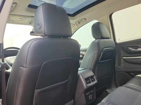 Used 2019 GMC Terrain Denali w/ Advanced Safety Package FWD image 17