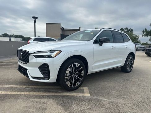 New 2026 Volvo XC60 B5 Plus w/ Climate Package image 3