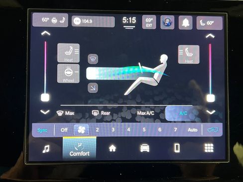 Used 2024 Jeep Grand Cherokee Altitude image 54