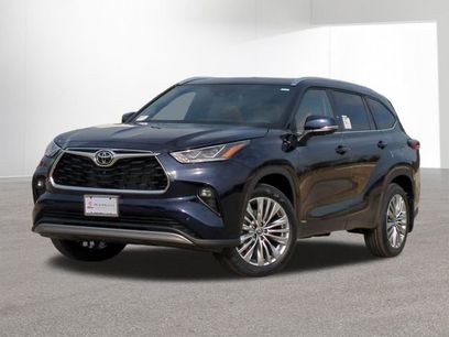 New 2026 Toyota Highlander Platinum