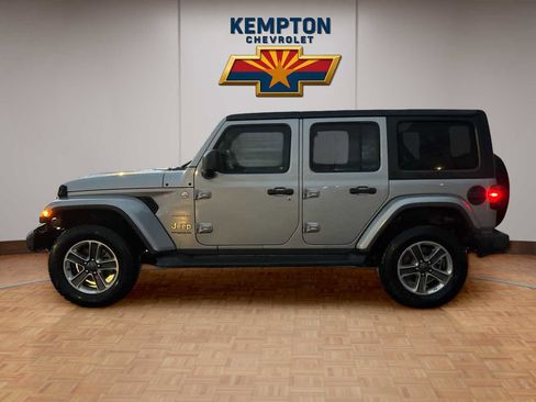 Used 2020 Jeep Wrangler Unlimited Sahara image 3
