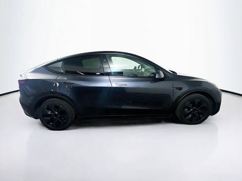 Used 2024 Tesla Model Y Long Range AWD/4WD image 10