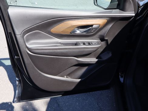 Used 2019 GMC Terrain SLE w/ Driver Convenience Package AWD/4WD image 15