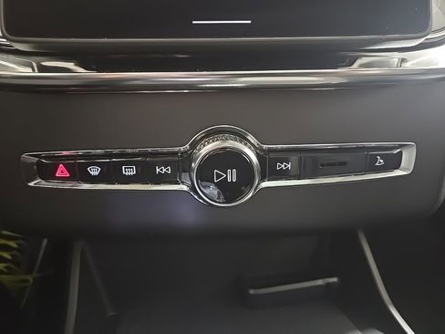 New 2026 Volvo XC90 B6 Ultra image 17