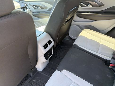 Used 2022 GMC Terrain SLE w/ Driver Convenience Package FWD image 20
