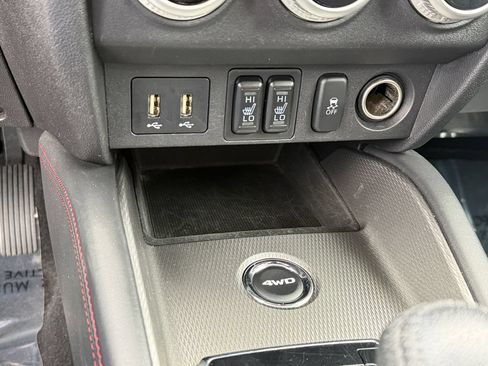 Used 2024 Mitsubishi Outlander Sport SE AWD/4WD image 27