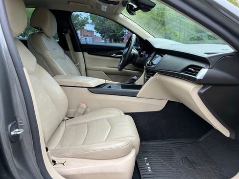 Used 2017 Cadillac CT6 2.0T RWD image 23