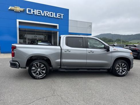 Used 2023 Chevrolet Silverado 1500 RST w/ Z71 Off-Road Package image 3