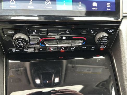 Used 2023 Jeep Grand Cherokee 4WD 4xe image 21