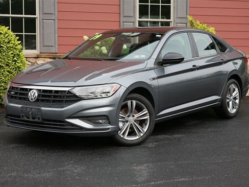 Used 2019 Volkswagen Jetta R-Line FWD image 1