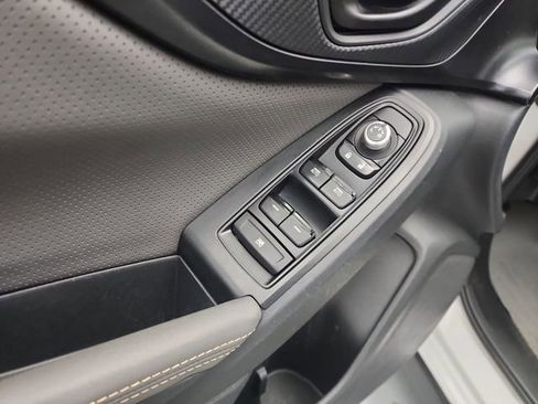 Used 2022 Subaru Crosstrek 2.5i Sport w/ Moonroof Package image 16