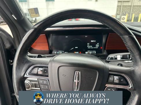 Used 2021 Lincoln Navigator Reserve image 12