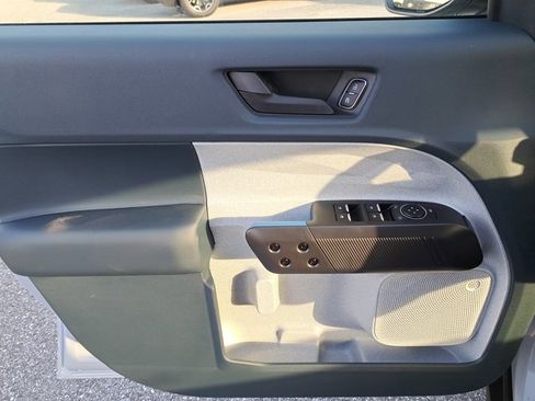 New 2025 Ford Maverick XLT image 22