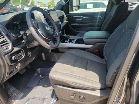Used 2025 RAM 1500 Big Horn AWD/4WD image 11