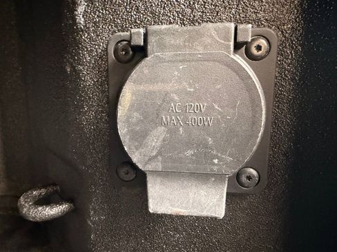 Used 2021 GMC Sierra 1500 AT4 image 11