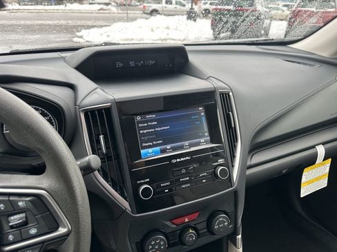 Used 2023 Subaru Forester Base image 15