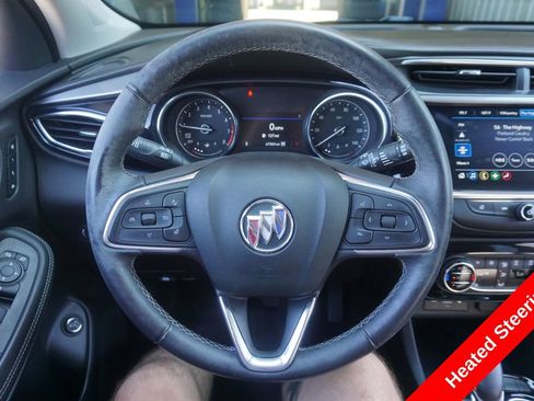 Used 2021 Buick Encore GX Essence AWD/4WD image 3