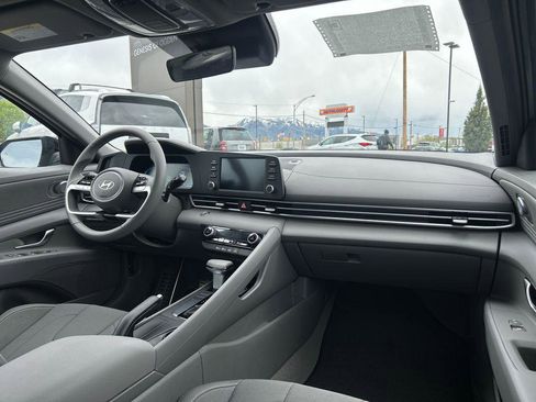 New 2026 Hyundai Elantra Sport FWD image 13