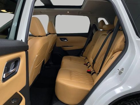 Used 2023 Nissan Rogue Platinum w/ Platinum Premium Package image 30