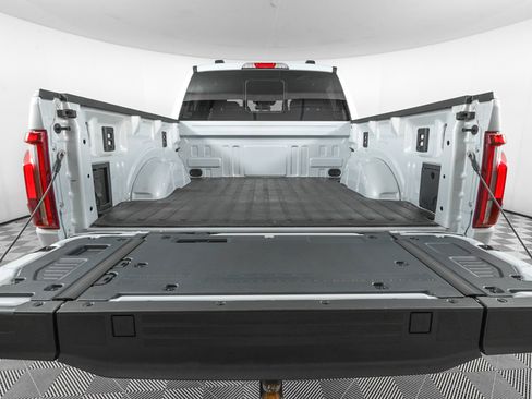 Used 2025 Ford F150 Lariat w/ Equipment Group 501A Mid image 8