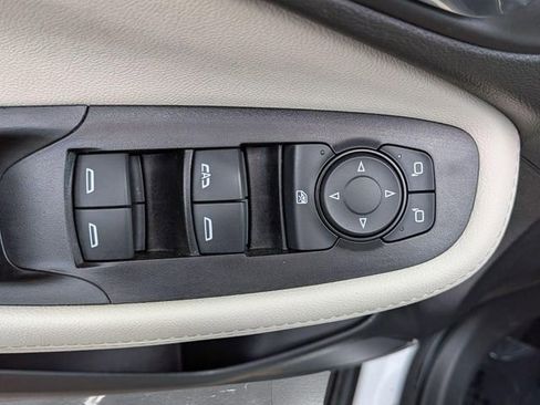 Certified 2023 Buick Encore GX Preferred w/ Cold Weather Comfort Package FWD image 21