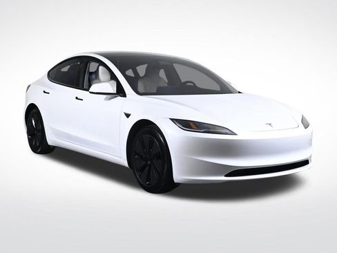 Used 2024 Tesla Model 3 image 7