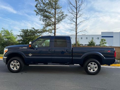 Used 2011 Ford F250 Lariat w/ Lariat Ultimate Pkg AWD/4WD image 8