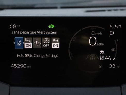 Certified 2023 Toyota Prius LE image 24