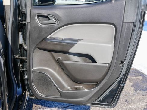 Used 2021 Chevrolet Colorado W/T image 15