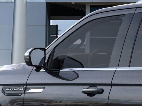 New 2024 Lincoln Navigator Black Label image 20