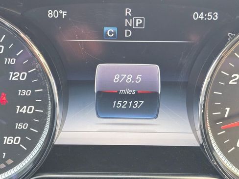 Used 2017 Mercedes-Benz E 300 4MATIC image 30